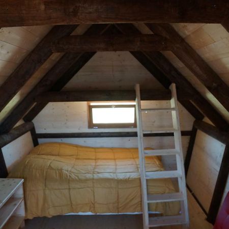 Bed and Breakfast Ferme De La Corbette Клюни Экстерьер фото