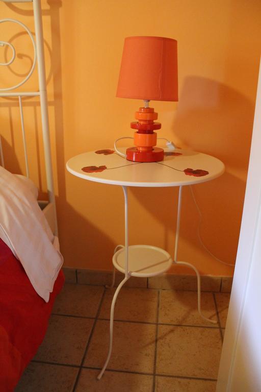 Bed and Breakfast Ferme De La Corbette Клюни Номер фото