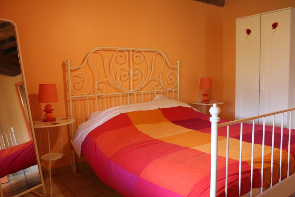 Bed and Breakfast Ferme De La Corbette Клюни Номер фото