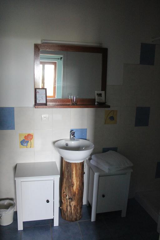 Bed and Breakfast Ferme De La Corbette Клюни Номер фото