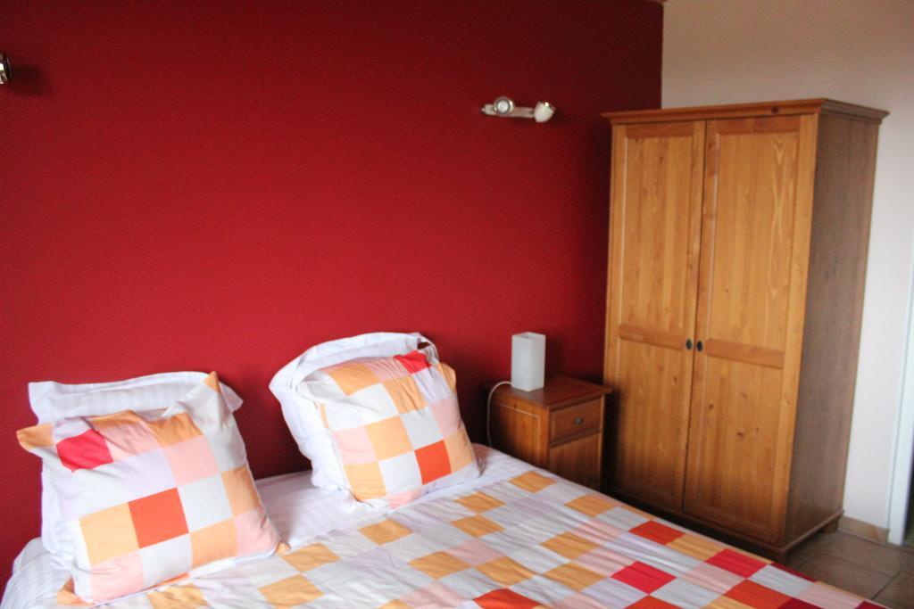 Bed and Breakfast Ferme De La Corbette Клюни Номер фото